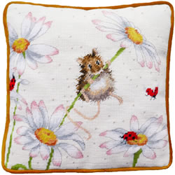 Petit Point stitch kit Hannah Dale - Daisy Mouse Tapestry - Bothy Threads