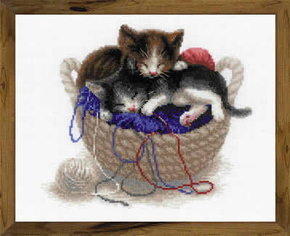 Cross stitch kit Kittens in a Basket - RIOLIS